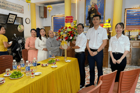 Lãnh đạo phường An Thắng thăm, chúc mừng các cơ sở Phật giáo nhân dịp lễ Vu Lan 2025 - Phật lịch 2569