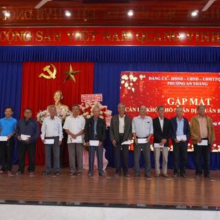 <a href="/phat-trien-kinh-te" title="Phát triển kinh tế" rel="dofollow">Phát Triển Kinh Tế</a>